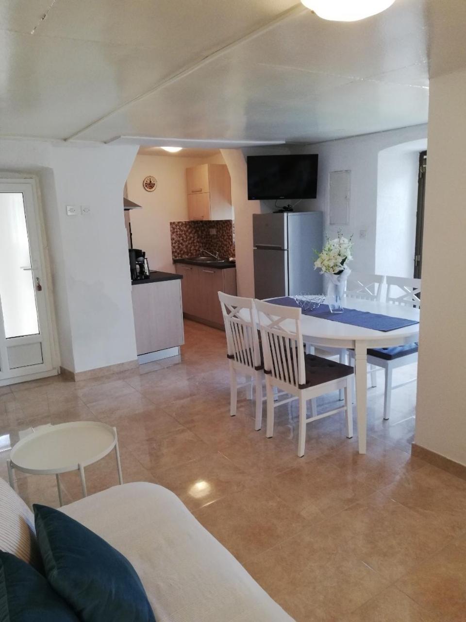 Apartment Surdic Valun Dış mekan fotoğraf
