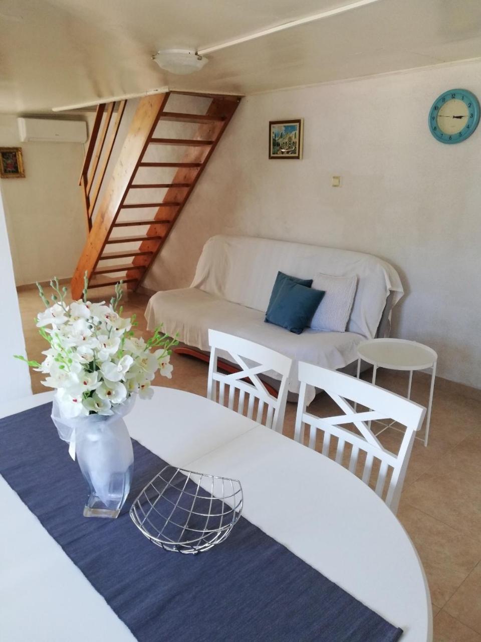 Apartment Surdic Valun Dış mekan fotoğraf