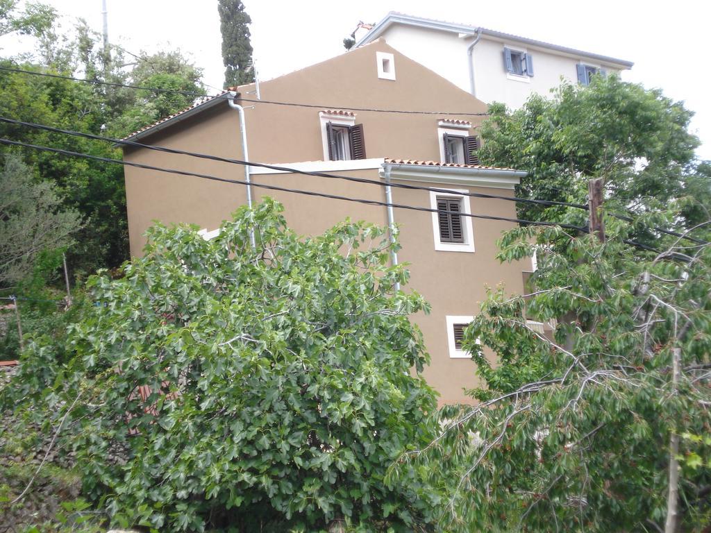 Apartment Surdic Valun Dış mekan fotoğraf