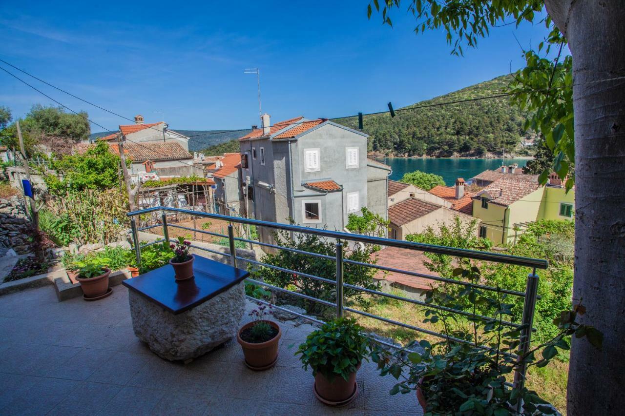 Apartment Surdic Valun Dış mekan fotoğraf