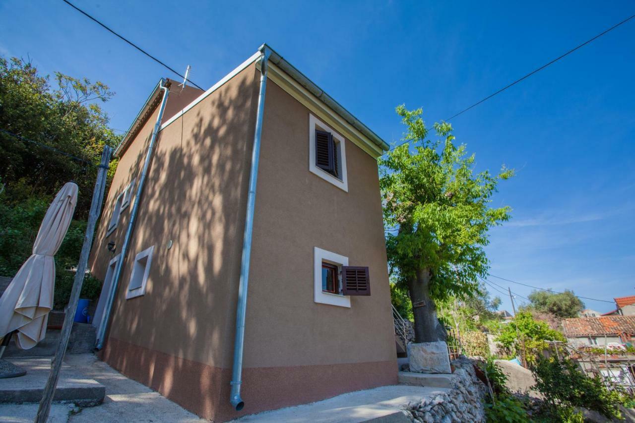 Apartment Surdic Valun Dış mekan fotoğraf