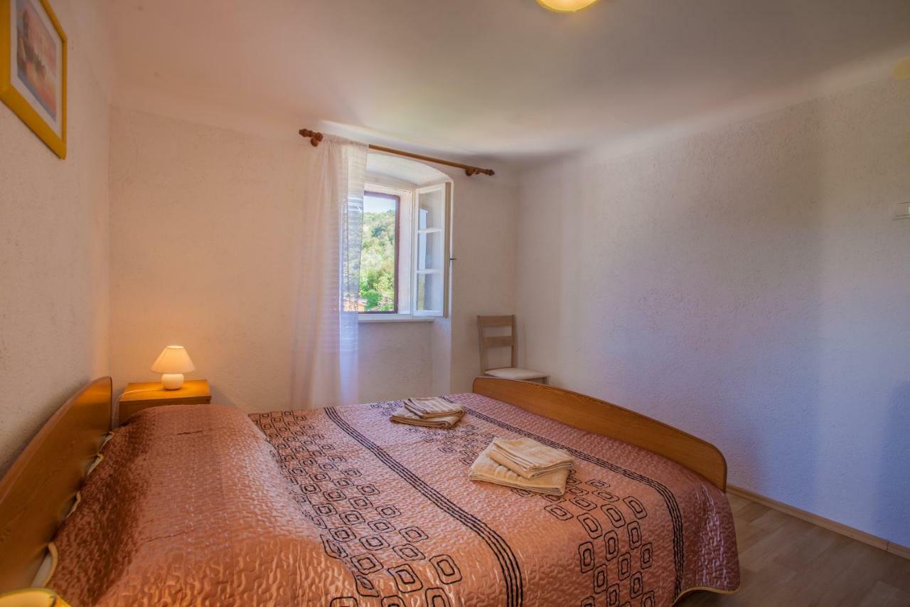 Apartment Surdic Valun Dış mekan fotoğraf