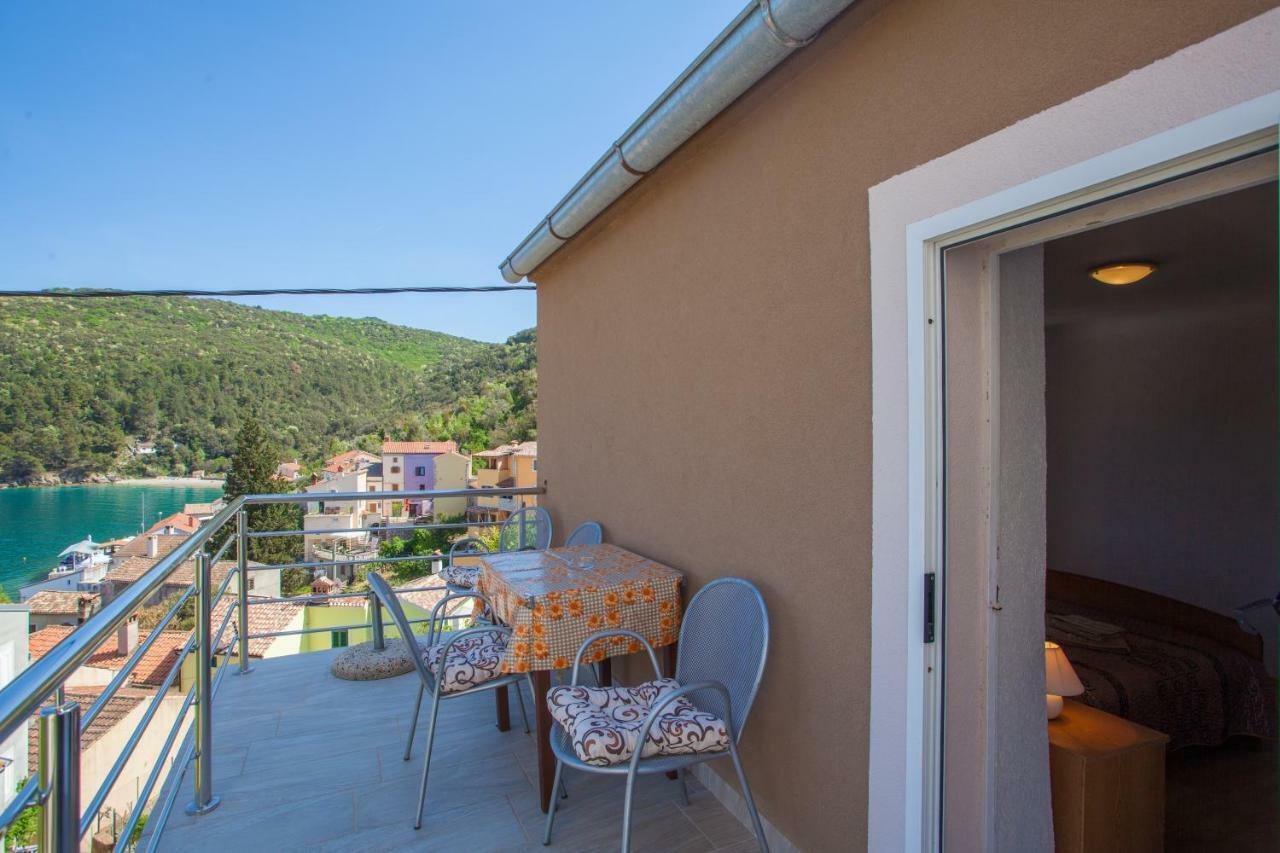 Apartment Surdic Valun Dış mekan fotoğraf