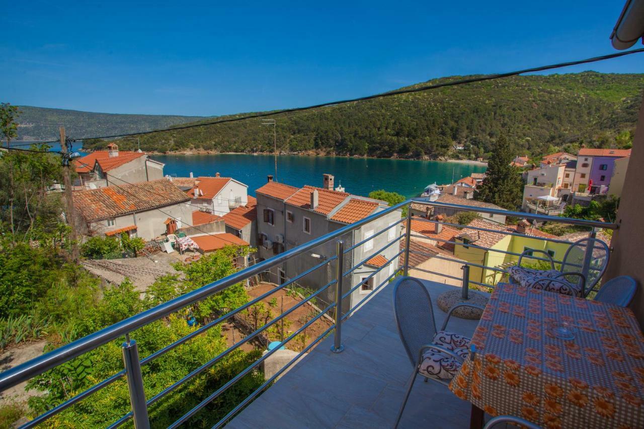 Apartment Surdic Valun Dış mekan fotoğraf