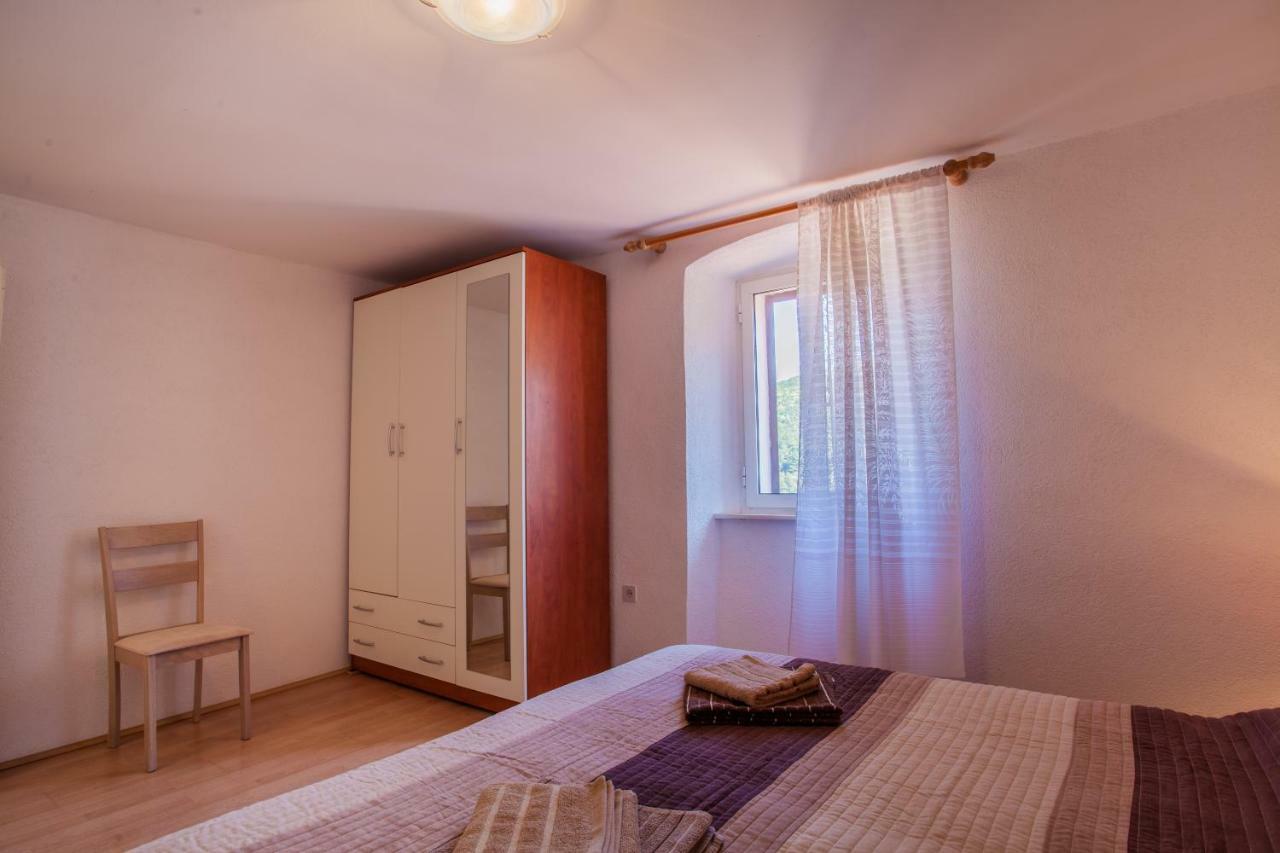 Apartment Surdic Valun Dış mekan fotoğraf