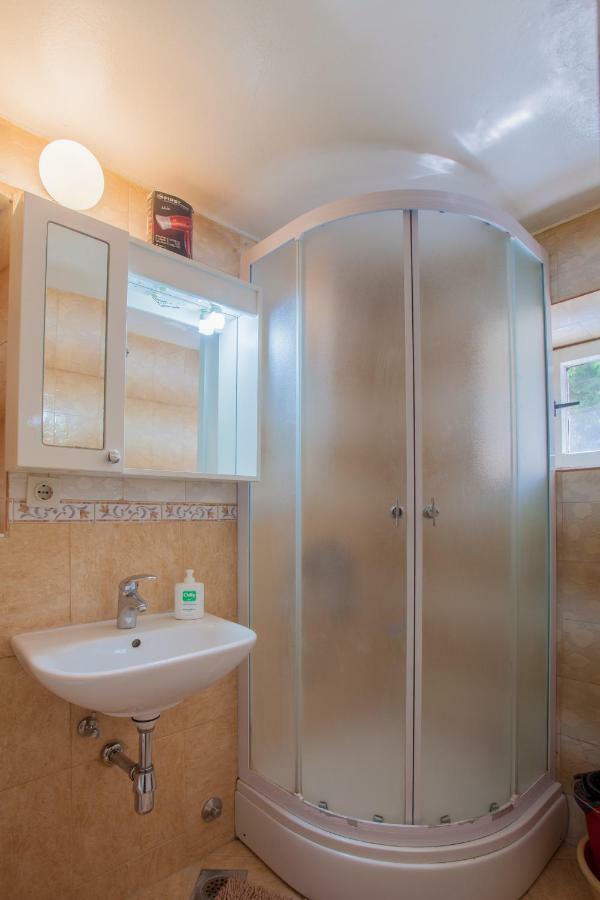 Apartment Surdic Valun Dış mekan fotoğraf