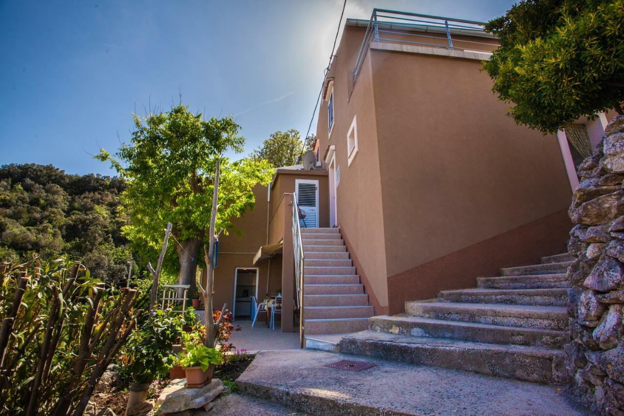 Apartment Surdic Valun Dış mekan fotoğraf