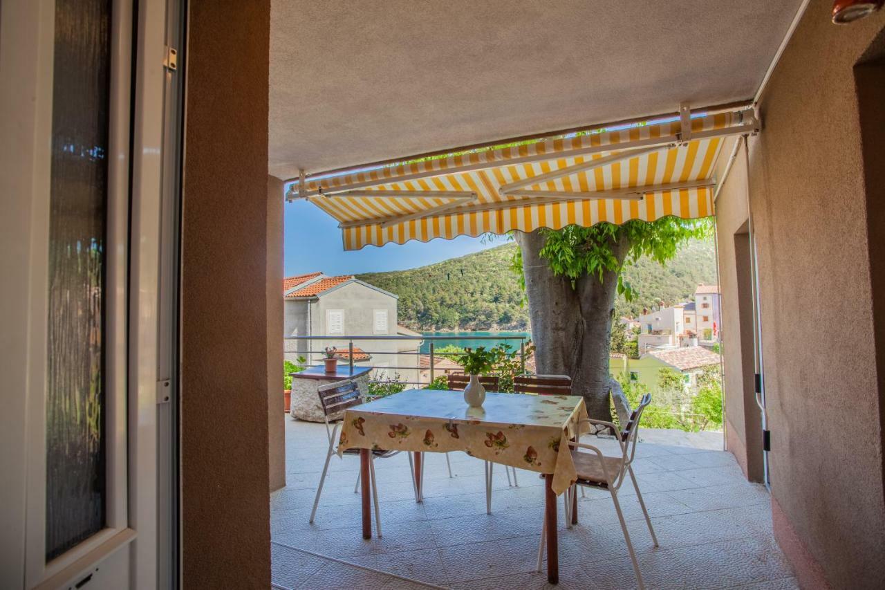 Apartment Surdic Valun Dış mekan fotoğraf